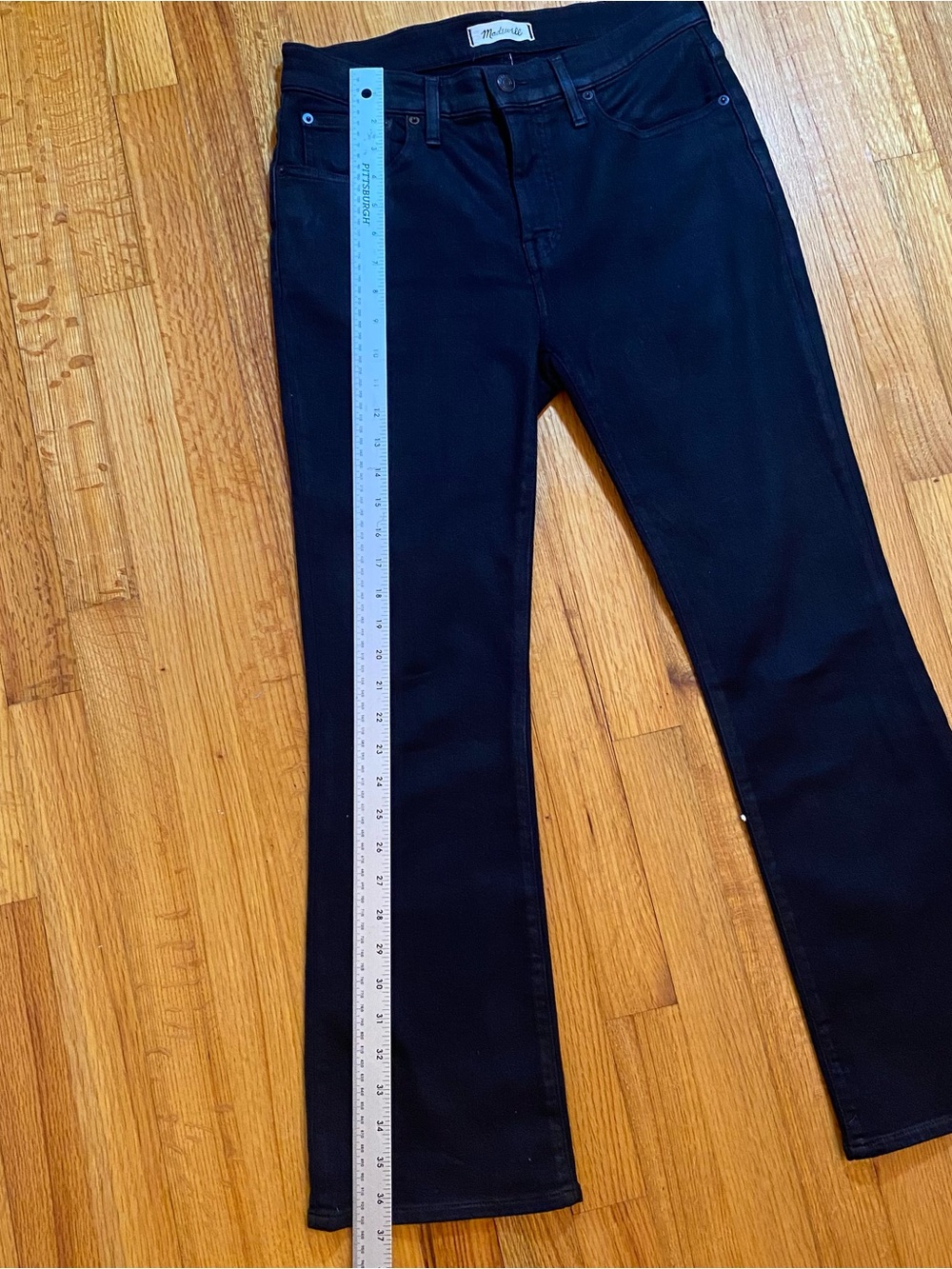 Madewell Mid-Rise Kick Out Crop Jeans in True Black Wash Coated Edition size 28 - Picture 14 of 16